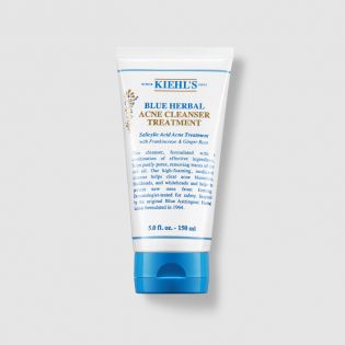 Tratamento de limpeza de acne com ervas azuis