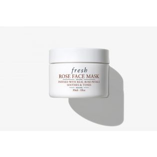 Máscara facial rosaMáscara facial rosa