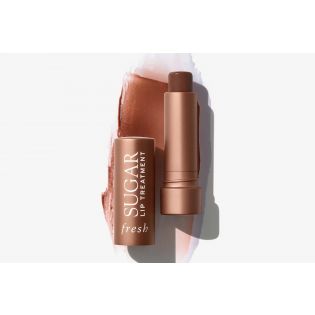 Bálsamo Labial com Cor de Cacau e AçúcarBálsamo Labial com Cor de Cacau e Açúcar