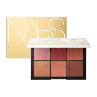 All That Glitters Light Reflecting™ paleta para bochechasAll That Glitters Light Reflecting™ paleta para bochechas