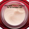 Primer facial instantâneo com toque suave e perfeito