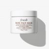Máscara facial rosaMáscara facial rosa
